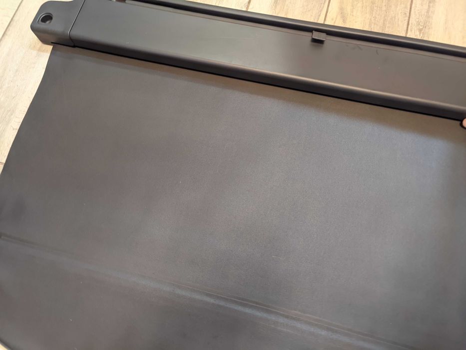 Шторка багажника Toyota Avensis Т250 универсал