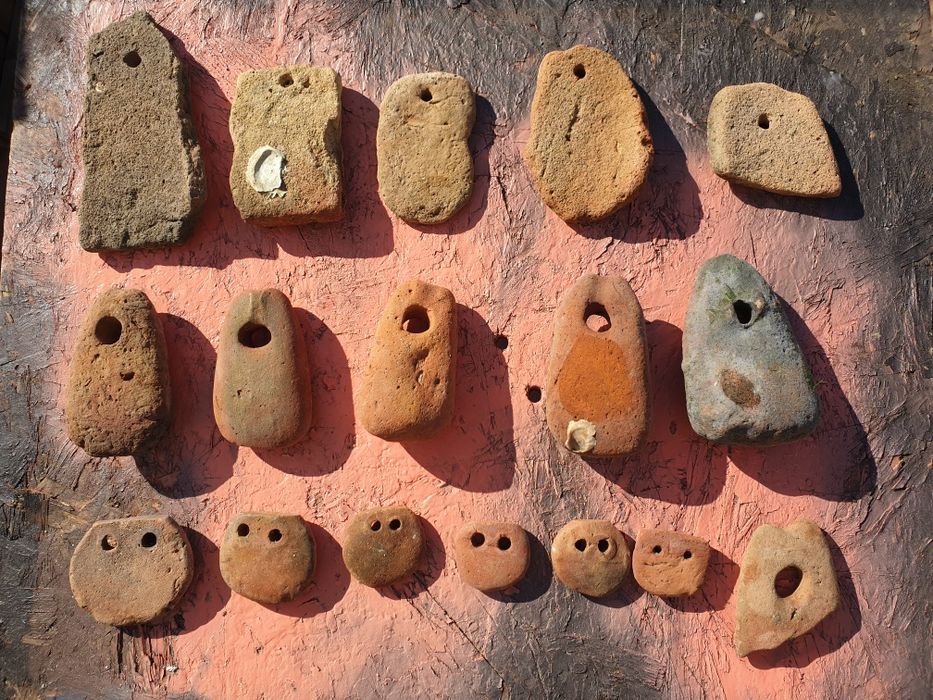 Pedras muito antigas de arte de pesca