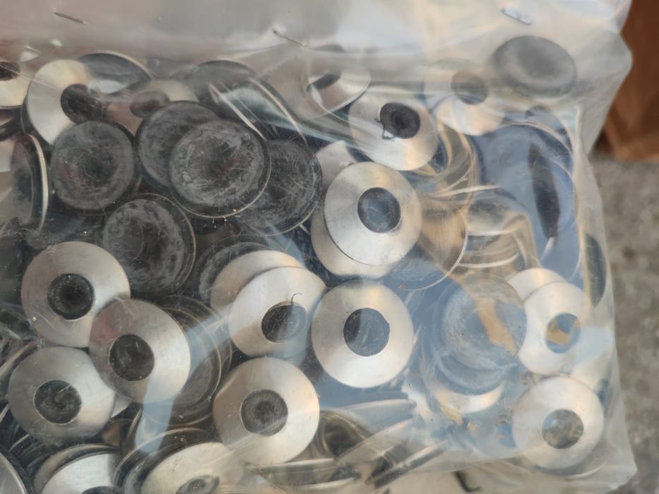Discos ou arruelas metalicas com borracha