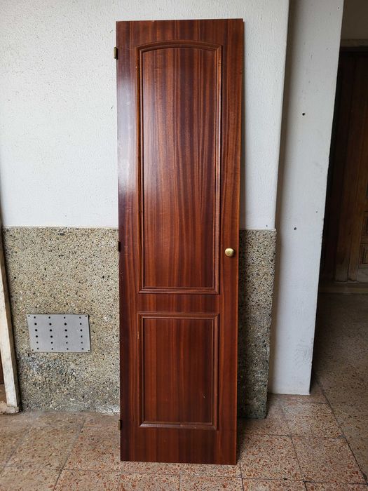 Portas Roupeiro Mogno