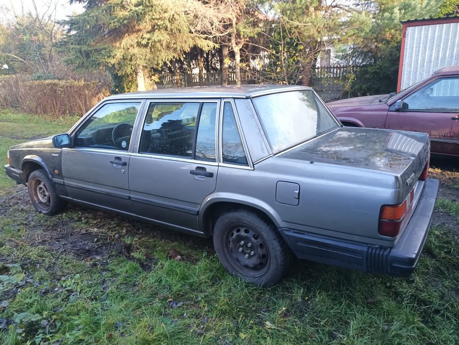 volvo 740/760/940/960 dywaniki,felgi,tempomat,halogeny,kieszenie,,hak