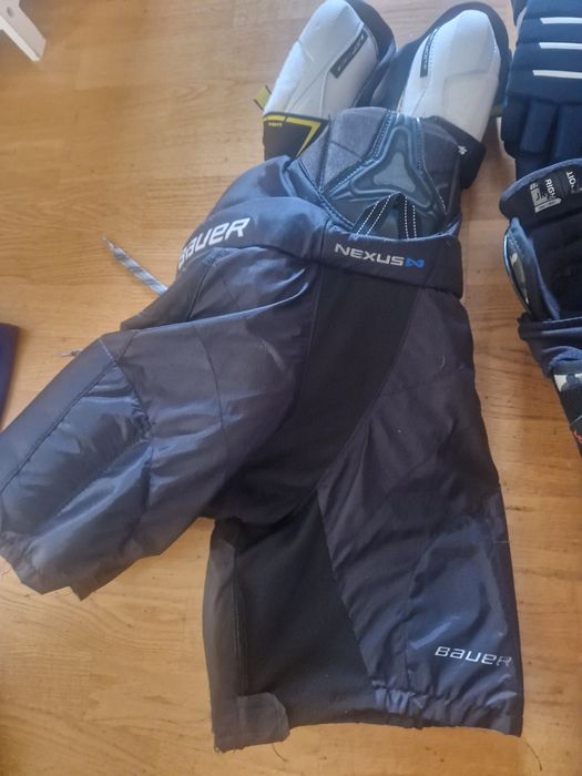 Zestaw ochraniaczy hokejowych