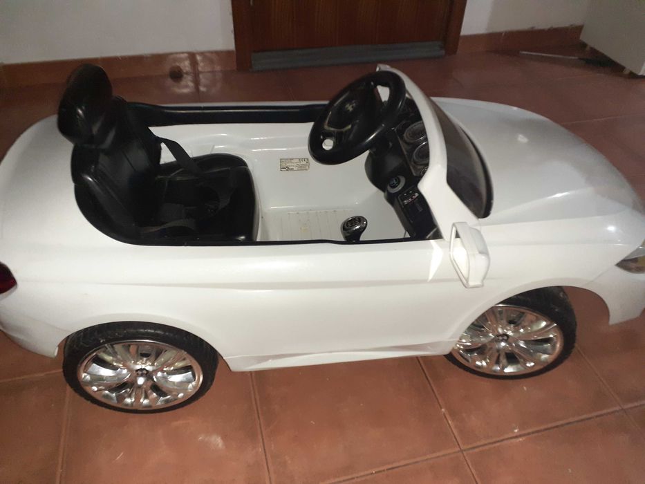 Carro criança bateria