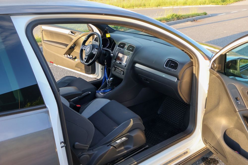 Volkswagen golf 6R