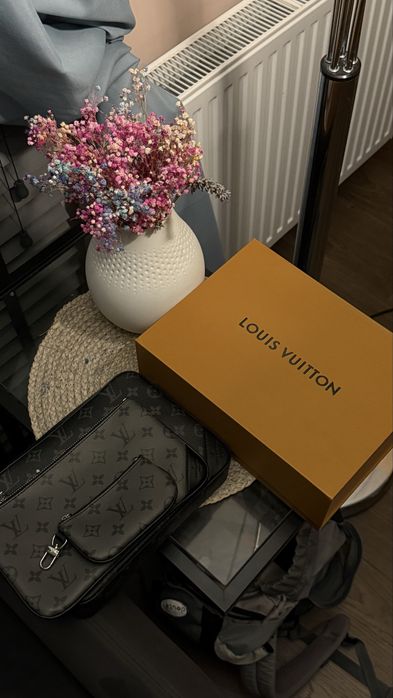Louis vuttion trio bag