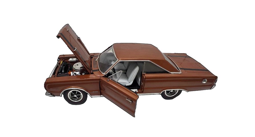 Model 1:18 Diecast Promotions 1967 Plymuth GTX