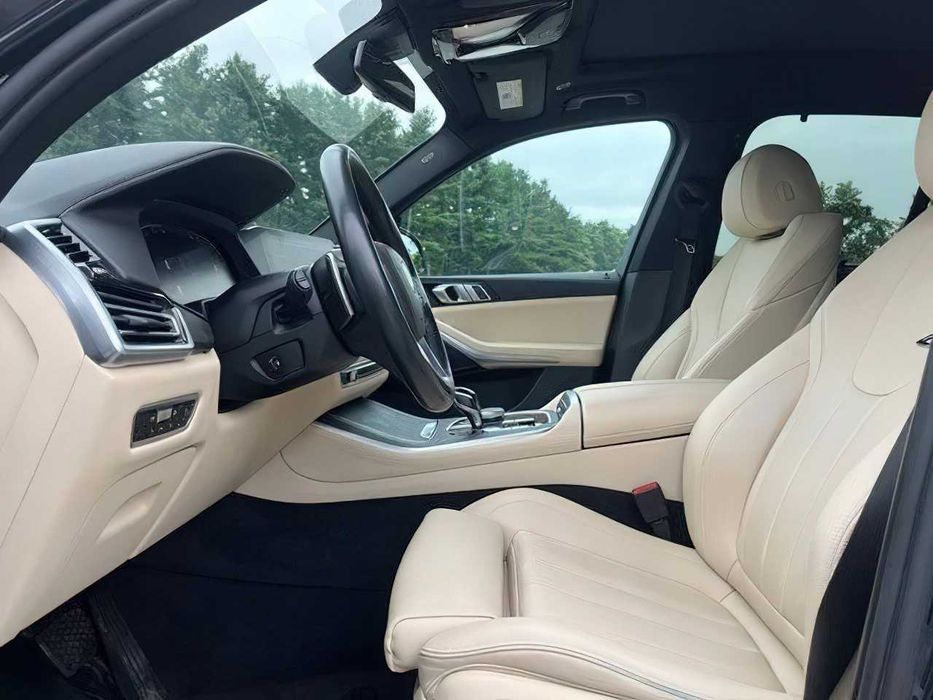 BMW X5 xDrive40i      2022