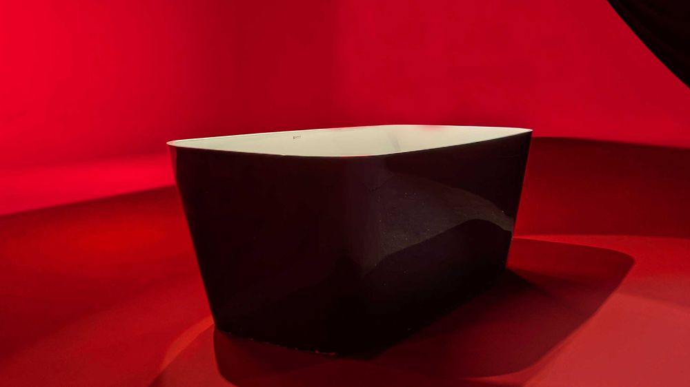Wanna wolnostojąca VAYER Volans Czarno-Biała piano black 151x72cm