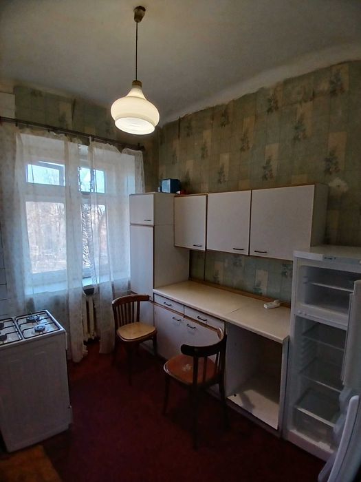 Долгосрочная аренда трехкомнатной на Круговой, возле стадиона 