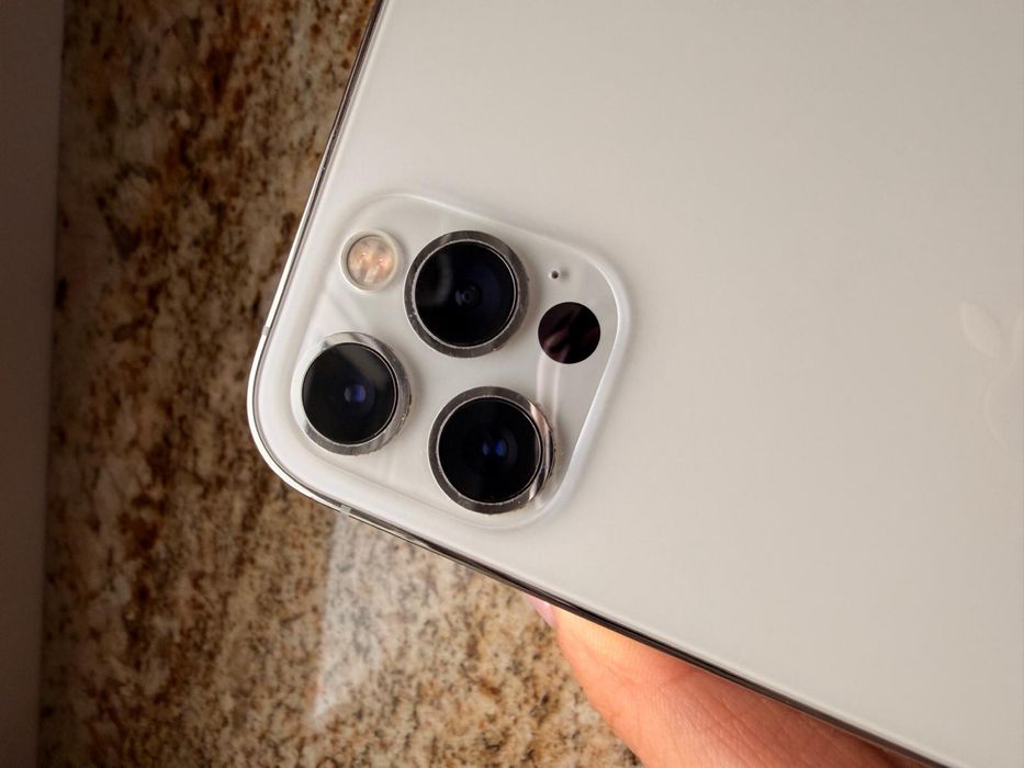 IPHONE 12 PRO silver