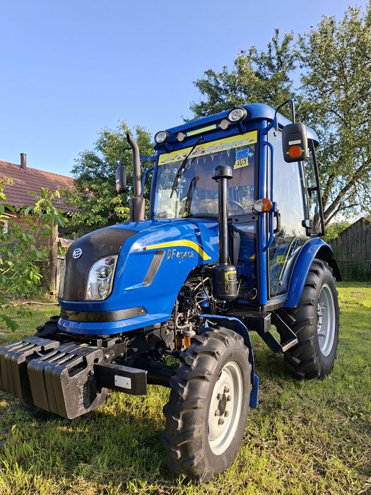 Трактор Донгфенг 404 G2  з кабіною