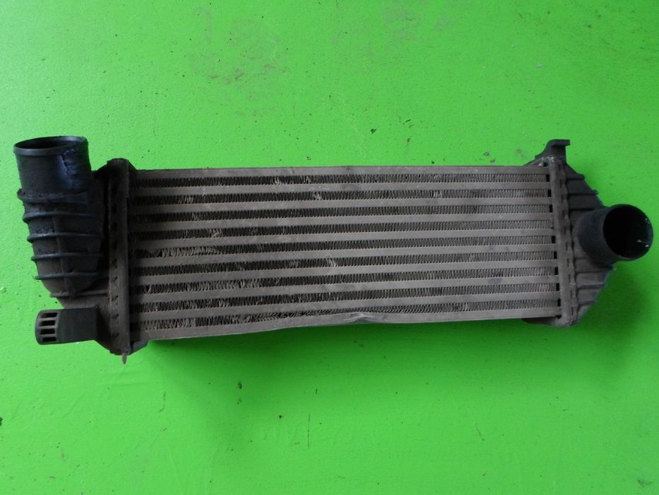 Радіатор  оригинальний води інтеркулер 1.5dCi Renault Kangoo  2