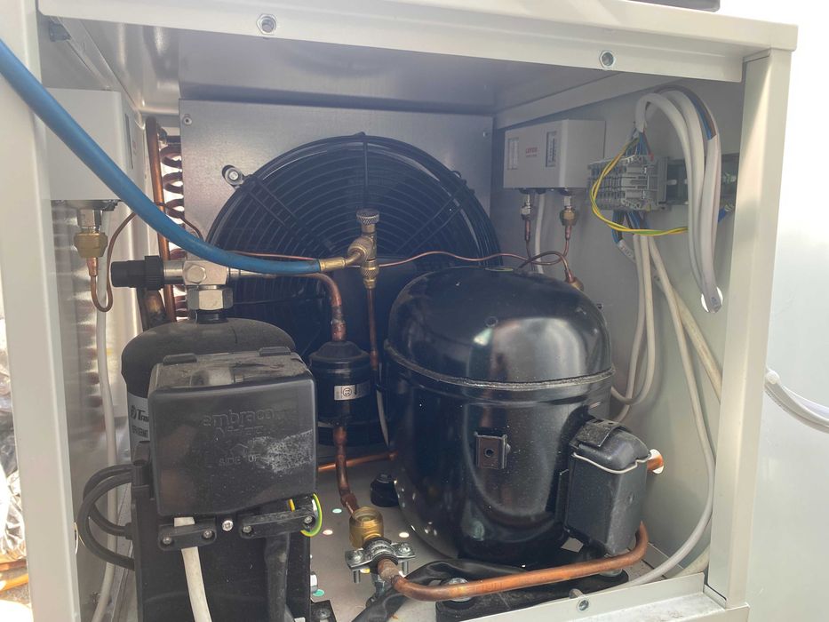 Ремонт Холодильної техніки. Вітрин. Холодильних камер. Холодильників