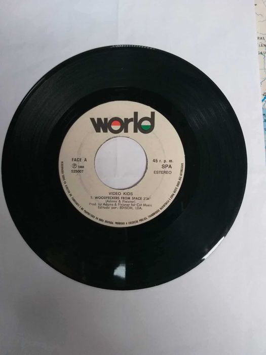 Single Vinil Video Kids - Woodpeckers from Space