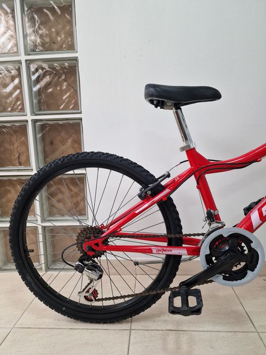 Bicicleta Qüer Mission Roda 24" (Pronta para uso)       **OPORTUNIDADE**