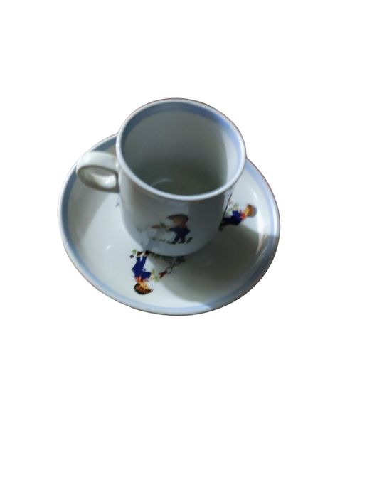 Prato e caneca com pires "o miúdo" da Vista Alegre