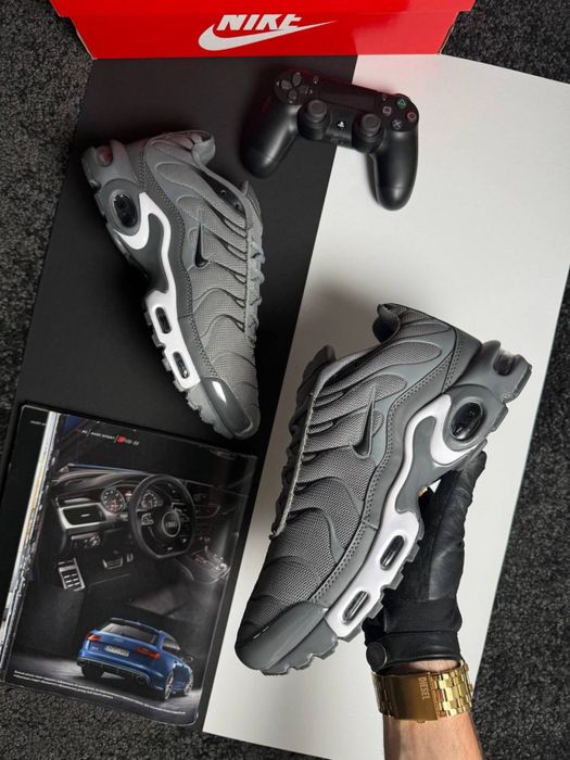 Чоловічі кросівки найк аір макс Nike Air Max Plus Tn Grey White [41-46]