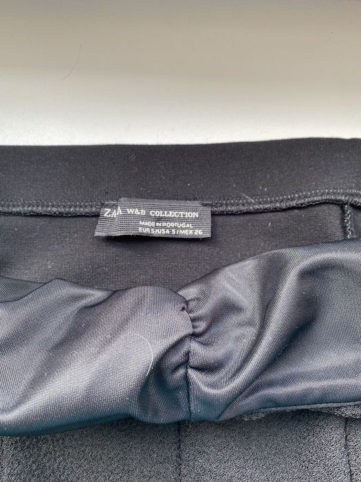 Платье фирмы Zara