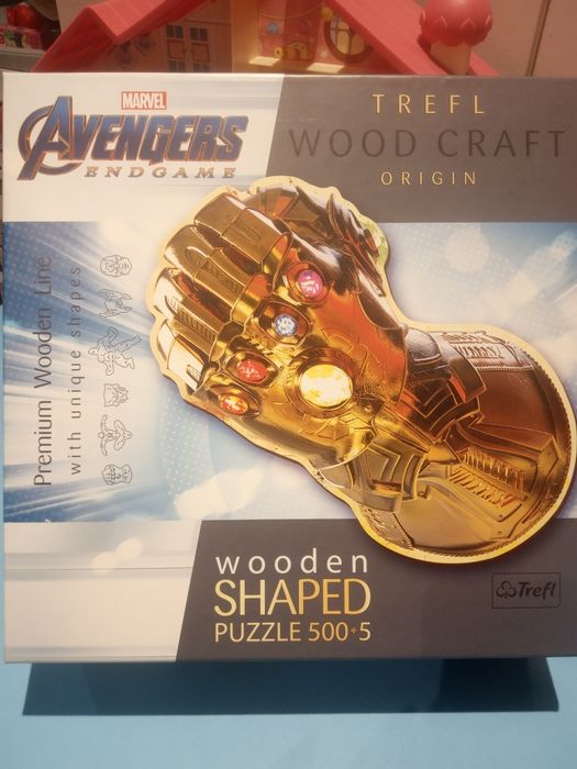 Wood Craft puzzle Trefl Avengers Marvel Thanos rękawica