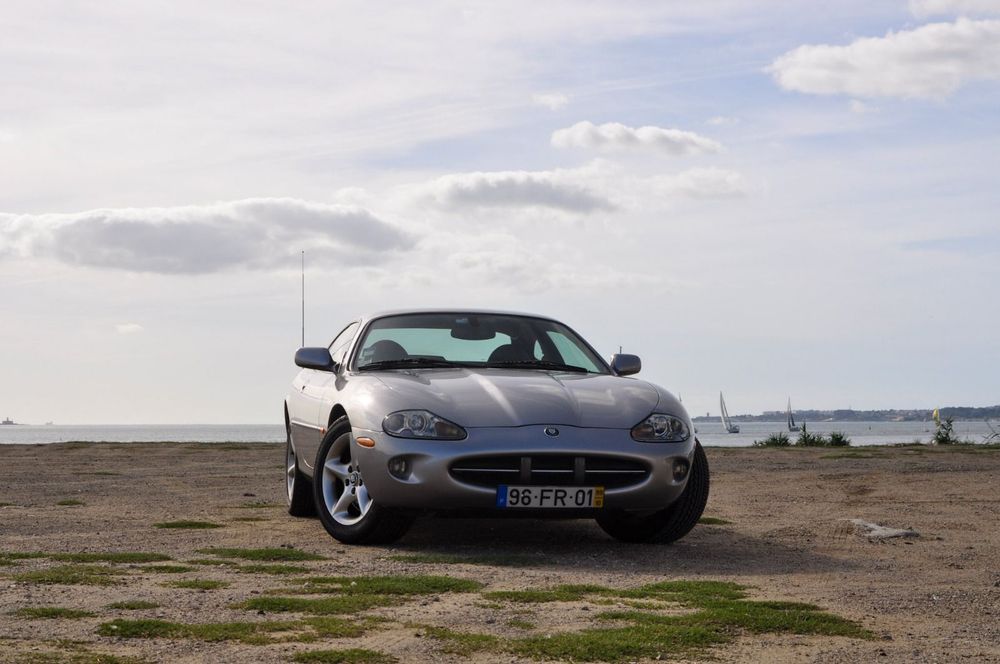 Jaguar XK XK8 4.0 Coupé Pele