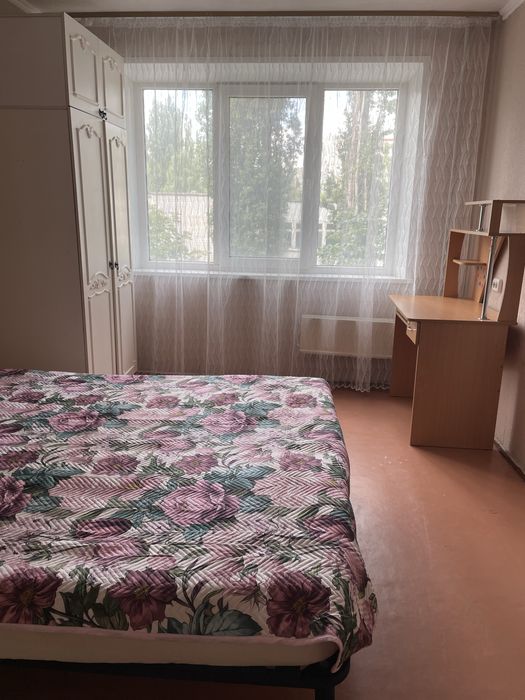 Здам 3 квартиру в 4 мікр.