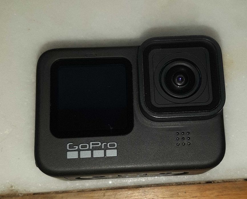 GoPro 9 Black com carregador  triplo