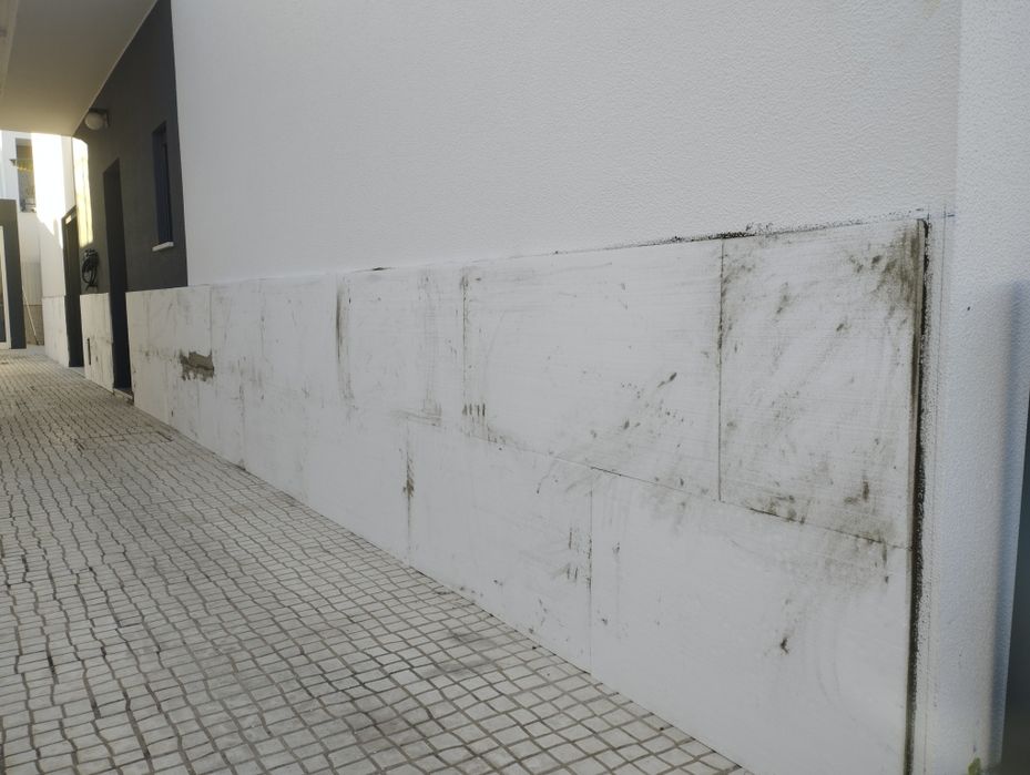 Construção e Renovação Civil/Empreiteiro com Alvará IMPIC