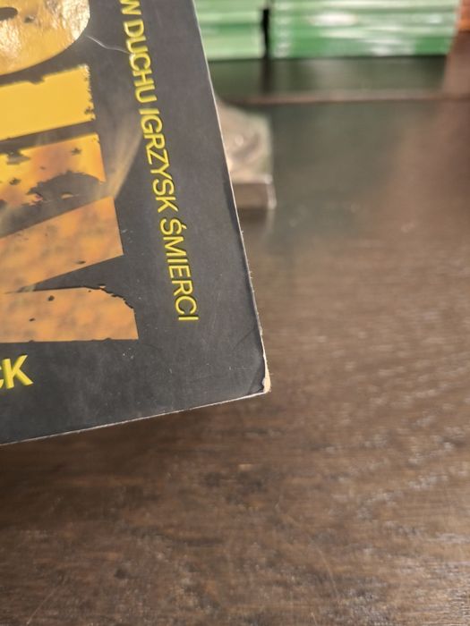 Książka pod tytułem prochy ⁷⁴