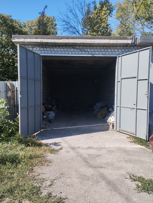 Капитальный гараж ул. Роганская.