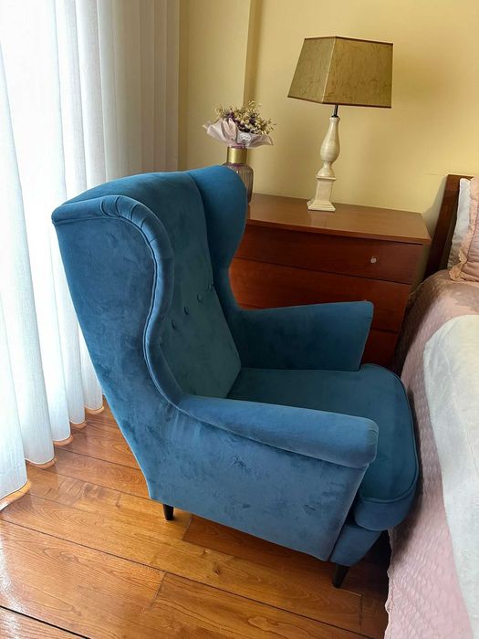 Cadeirão/Poltrona e Pousa Pés | Bom estado