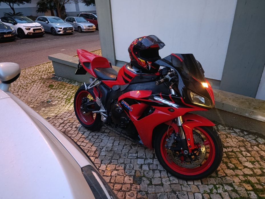 honda  cbr 1000 rr