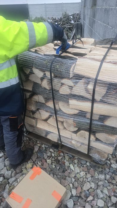 Sprzedam drewno kominkowe 350 zł za metr sześcienny