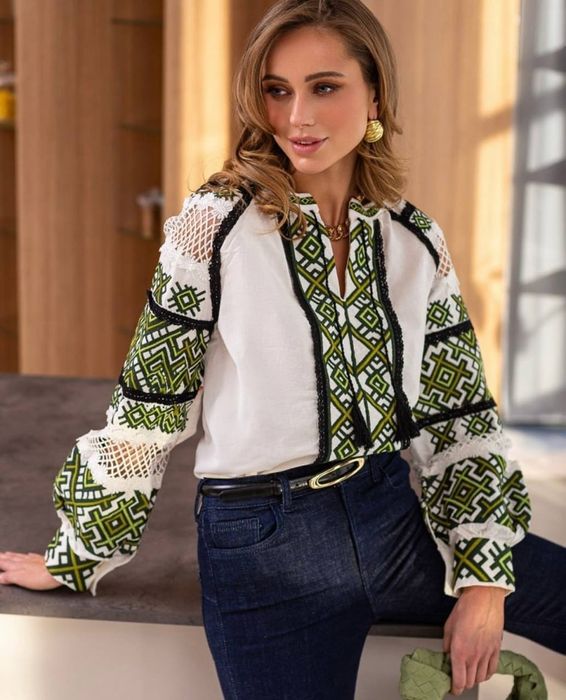 Жіночі вишиванки