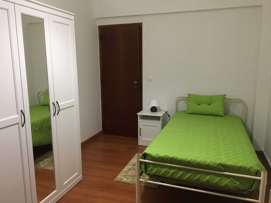 Quarto em Apartamento Partilhado -  Loures