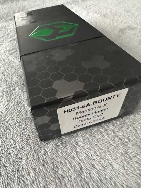 Heretic Manticore X Bounty Hunter Camo Carbon