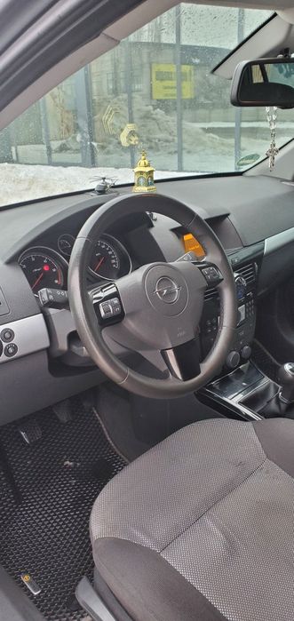 Продається  Opel astra H 2010р 1.7 dti