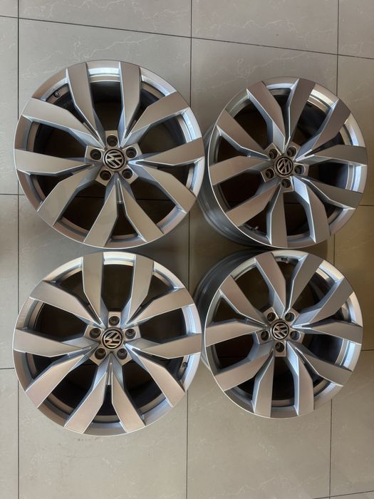 Диски оригінал Touareg R20/5/112 760601025C