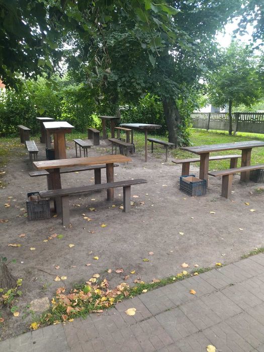 Продається діючий магазин в с. Райки з товаром (торг)