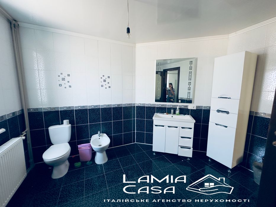 Продаж 2 поверхового будинку Новоселиця