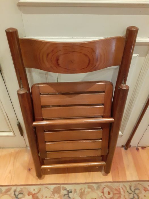 Cadeiras de jardim, de escritório e outras