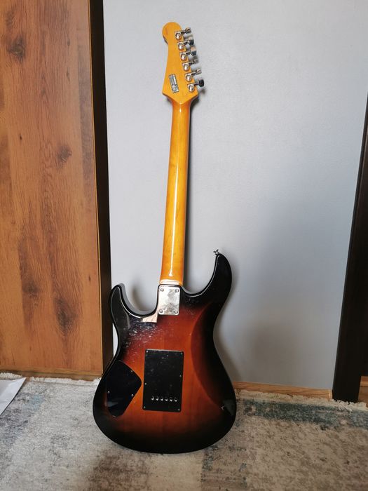 Yamaha Pacyfica 611VFM