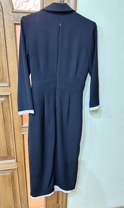 Жіночі сукні плаття на дівчат