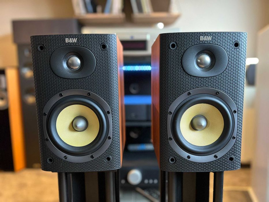 Kolumny Bowers & Wilkins DM600 s3 IDEALNE