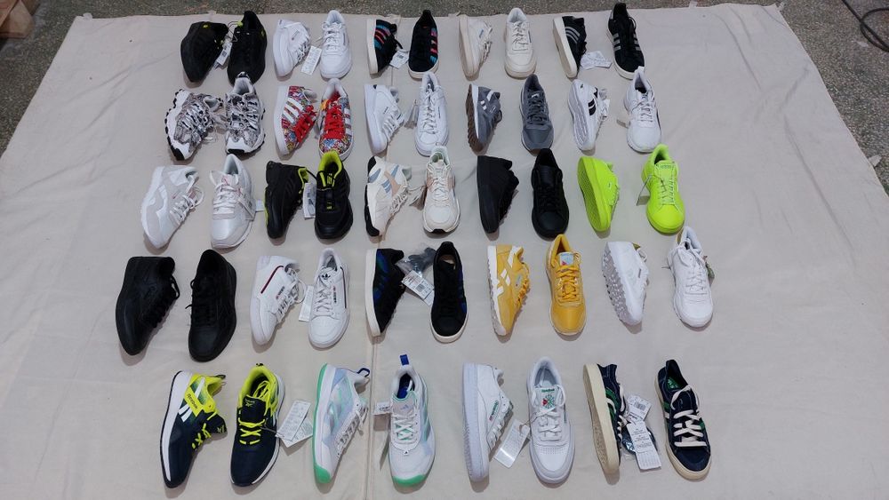 Сток кросівок оптом Adidas Reebok