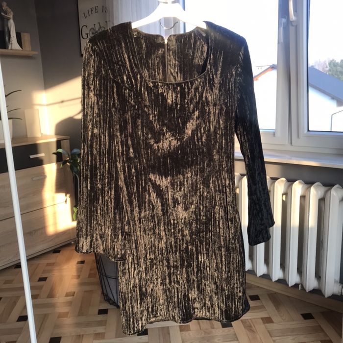 czarna sukienka rozmiar M/38 sylwestrowa wieczorowa dekolt