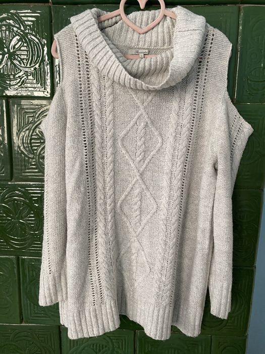 Светр PEACOCKS 46 M з відкритими плечима