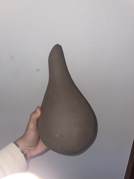 Jarra em ceramica negra