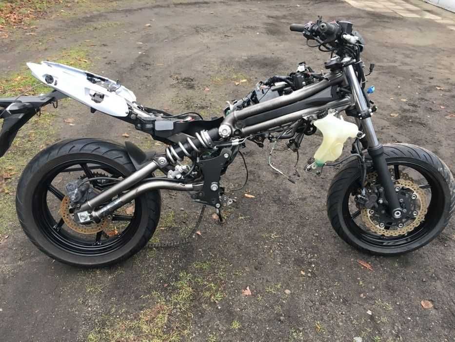 Запчастини,Kawasaki Ninja 250,300,400,636,650,ZX6R,ZX9R,ZX10R,ER6,Z750