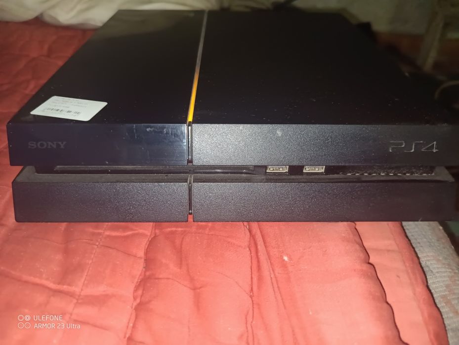 Продам ps4 с акаунтом