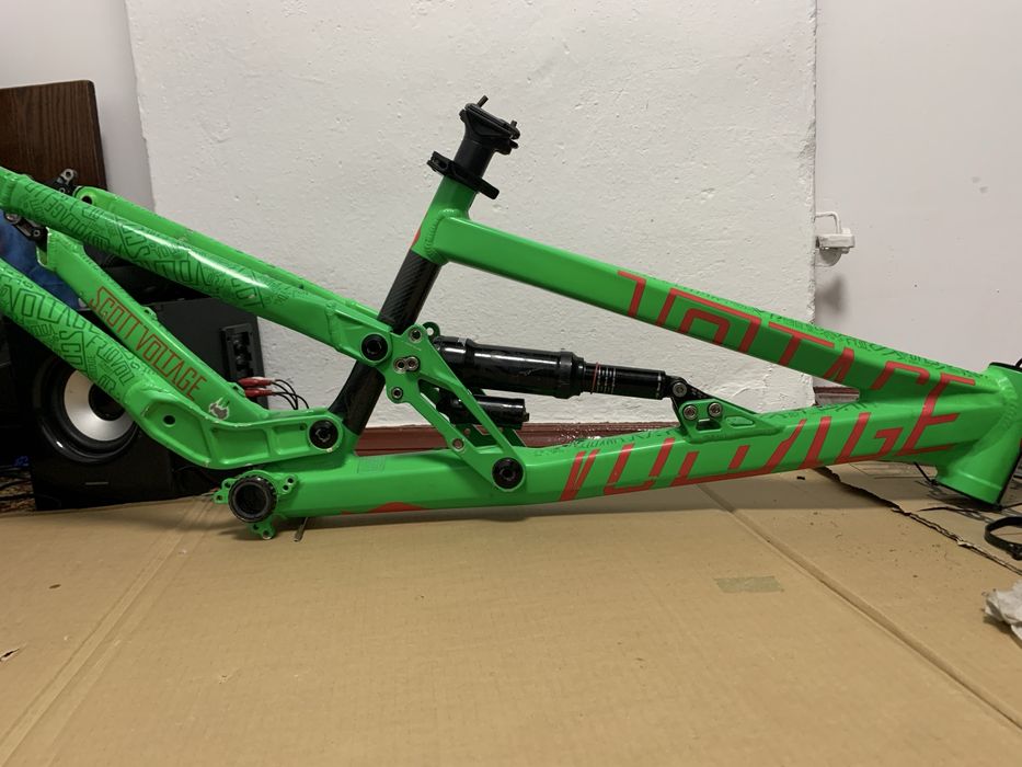 Деребан до 15.02, Рама Scott Voltage Fr10, Вилка 26 Rock shox boxxer